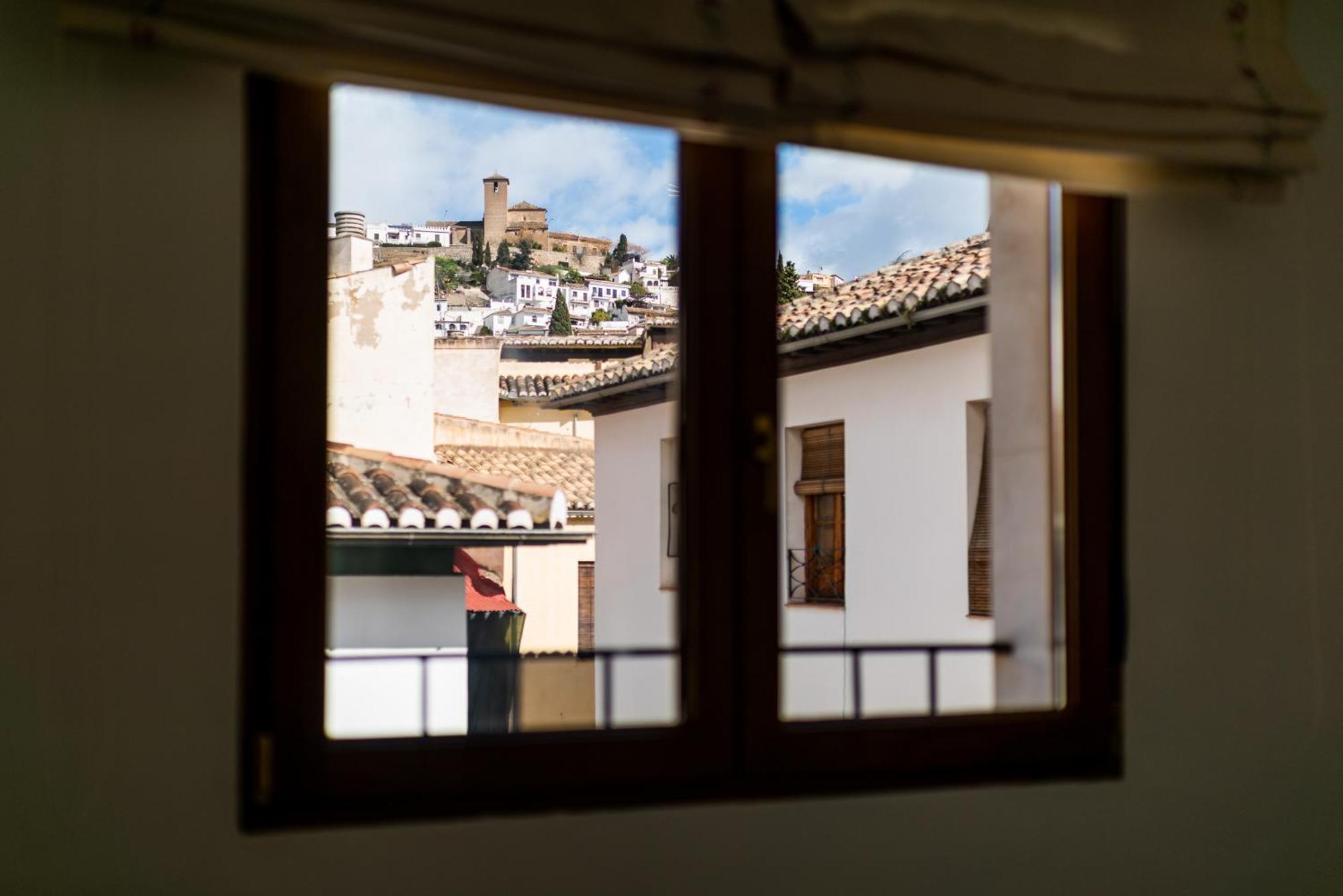 Encanto En Arco Elvira Centro Junto A Catedral Granada Luaran gambar